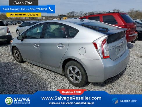 Used 2014 Toyota Prius Three image 3