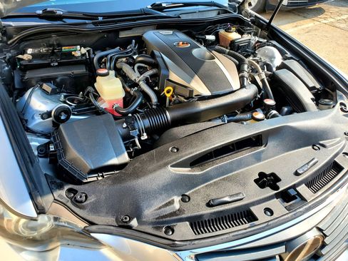 Used 2016 Lexus IS 200t RWD image 28