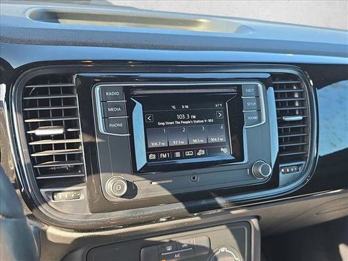 Used 2017 Volkswagen Beetle 1.8T S image 11