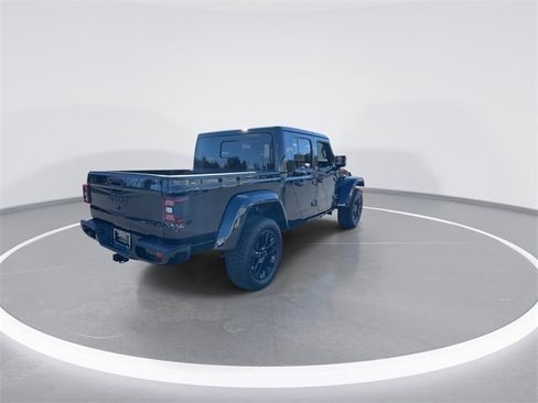 Used 2023 Jeep Gladiator Overland image 8