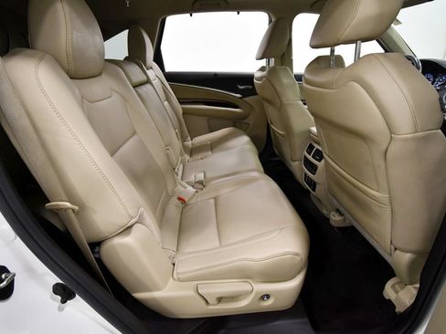 Used 2018 Acura MDX w/ Technology & Entertainment AWD/4WD image 19