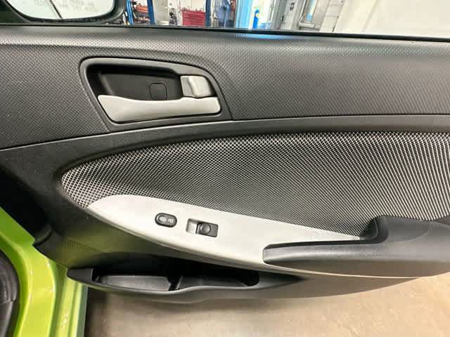 Used 2012 Hyundai Accent GS FWD image 15