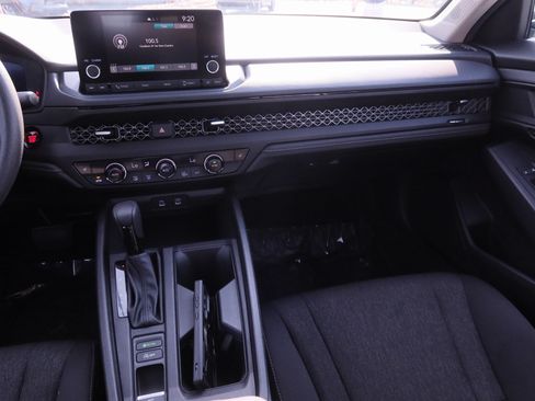 Certified 2025 Honda Accord SE image 14