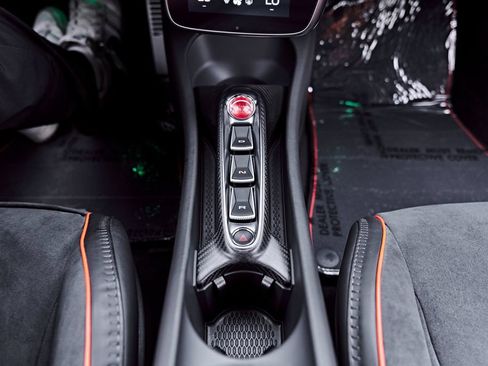 Used 2023 McLaren Artura RWD image 74