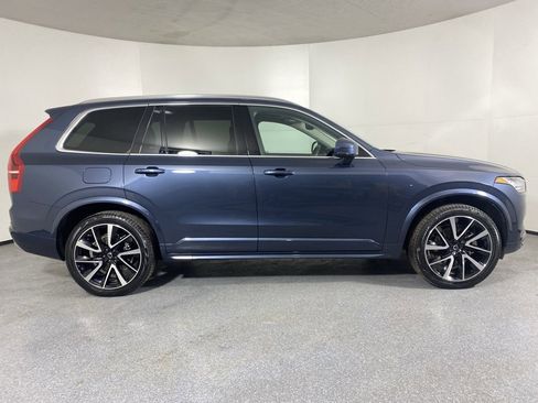 Used 2022 Volvo XC90 T6 Momentum w/ Advanced Package image 4