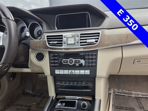 Used 2015 Mercedes-Benz E 350 Sedan image 25