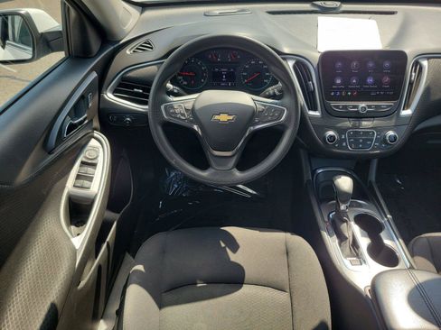 Used 2024 Chevrolet Malibu LT FWD image 10