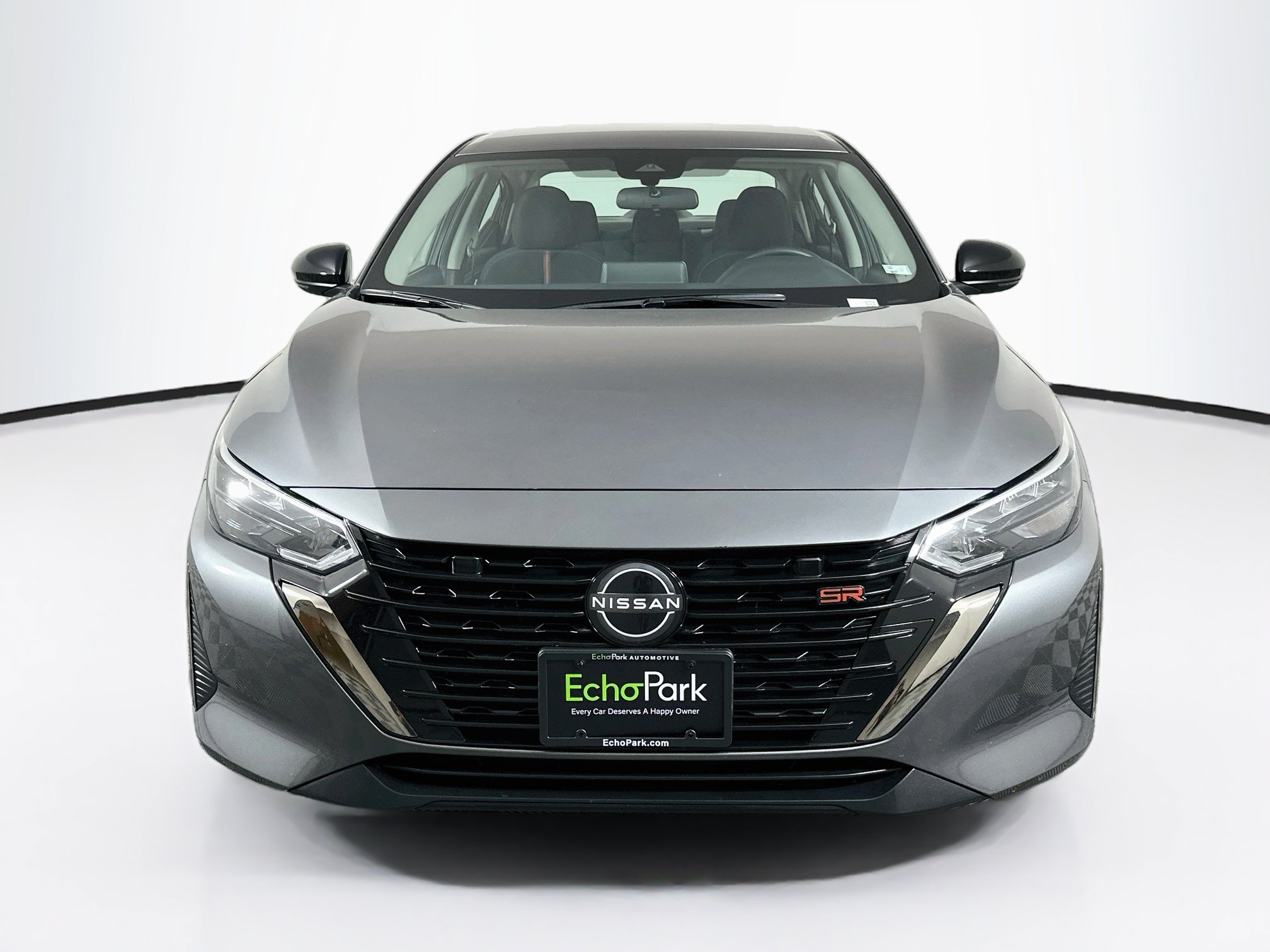 Used 2025 Nissan Sentra SR FWD image 2