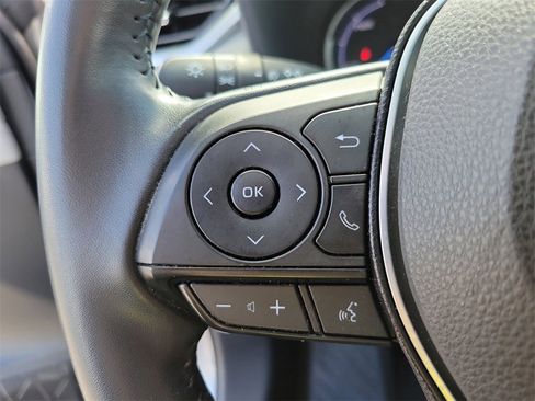 Used 2020 Toyota RAV4 Limited image 25