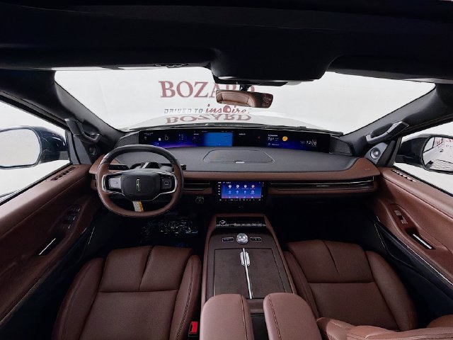 New 2026 Lincoln Navigator Reserve AWD/4WD image 27