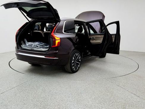 New 2026 Volvo XC90 T8 Ultra w/ Protection Package Premier image 11