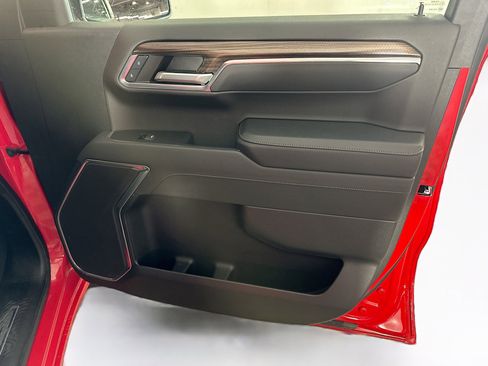 Used 2023 Chevrolet Silverado 1500 LT AWD/4WD image 30