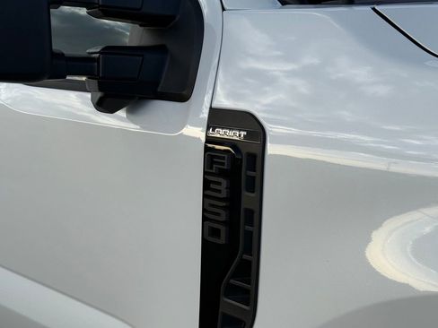 Used 2024 Ford F350 Lariat w/ Lariat Ultimate Package AWD/4WD image 16