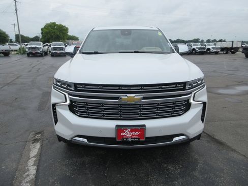 Used 2023 Chevrolet Tahoe Premier w/ Premium Package 2 AWD/4WD image 13