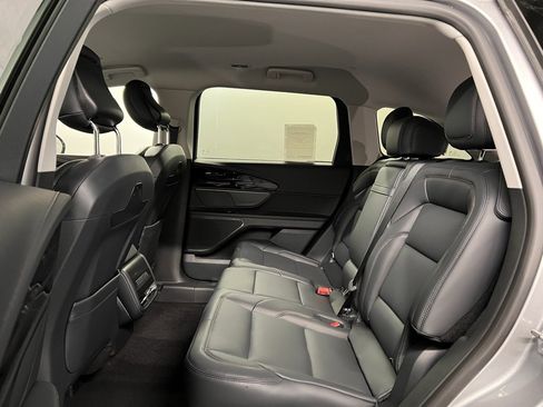 New 2026 Lincoln Nautilus Premier image 32