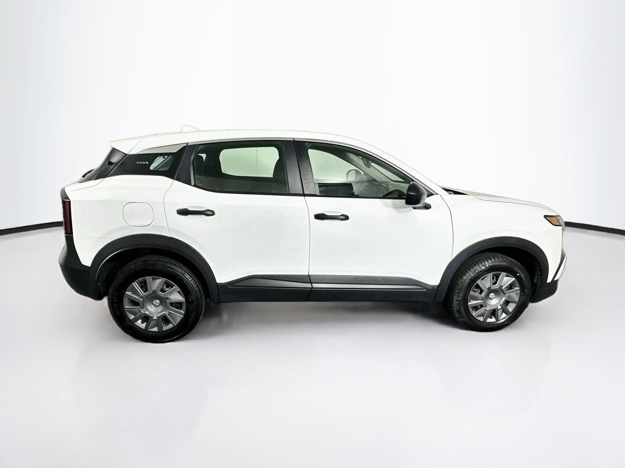 Used 2025 Nissan Kicks S FWD image 10