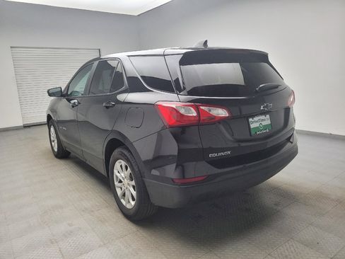 Used 2021 Chevrolet Equinox LS w/ LS Convenience Package FWD image 5
