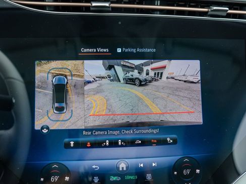 Used 2023 Mercedes-Benz EQS 580 4MATIC Sedan image 21