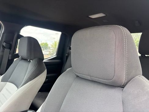Used 2025 Toyota Tacoma TRD Sport RWD image 9
