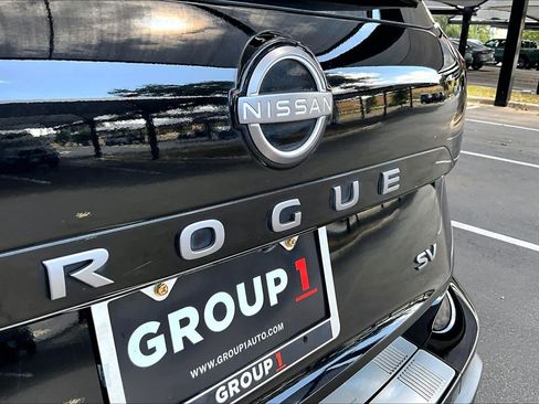 Certified 2024 Nissan Rogue SV w/ SV Premium Package FWD image 10