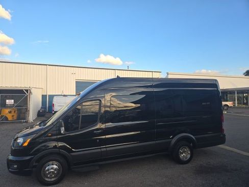 Used 2024 Ford Transit 350 XLT image 41