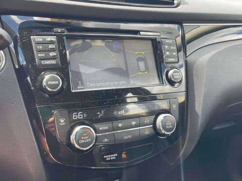 Used 2017 Nissan Rogue Sport SL AWD/4WD image 29