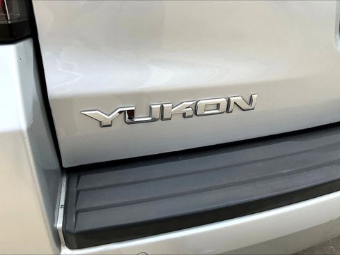 Used 2020 GMC Yukon SLT w/ Open Road Package image 9