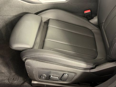 Used 2025 BMW 330i Sedan RWD image 13