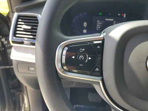 Used 2024 Volvo XC90 B6 Ultimate w/ Protection Package Premier image 19