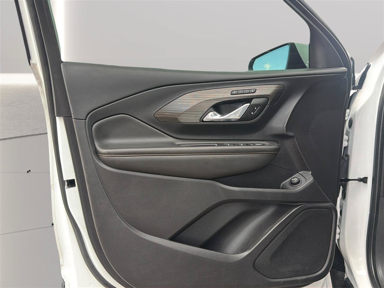 Used 2021 GMC Terrain SLT AWD/4WD image 13
