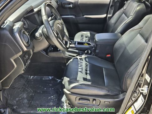 Used 2021 Toyota Tacoma TRD Pro AWD/4WD image 11