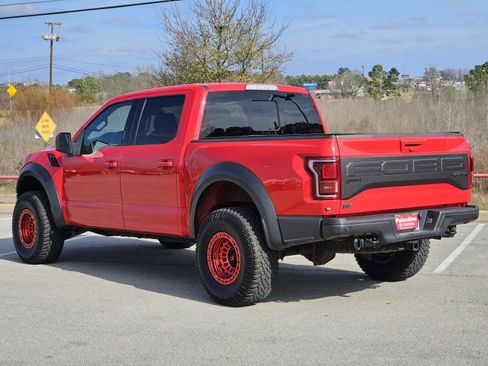 Used 2018 Ford F150 Raptor w/ Equipment Group 802A Luxury image 4