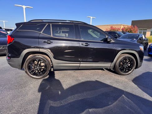Used 2020 GMC Terrain SLE w/ Driver Convenience Package FWD image 6