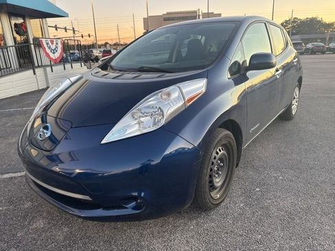 Used 2017 Nissan Leaf S image 3