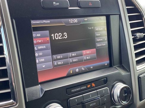 Used 2015 Ford F150 Lariat w/ Equipment Group 502A Luxury image 32