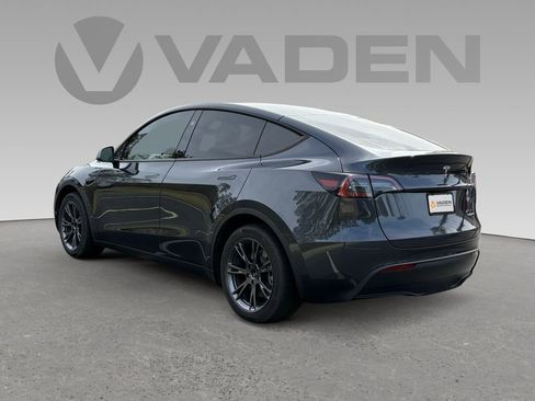 Used 2025 Tesla Model Y Long Range image 24