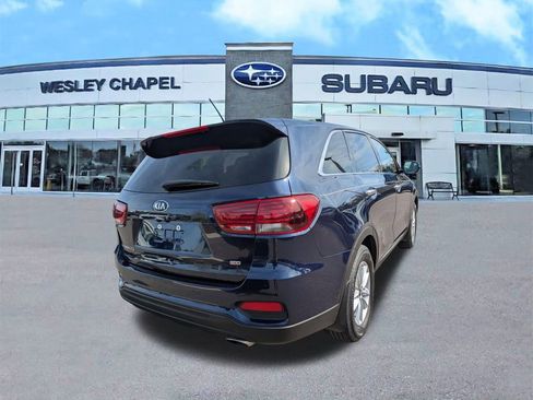 Used 2020 Kia Sorento LX image 5