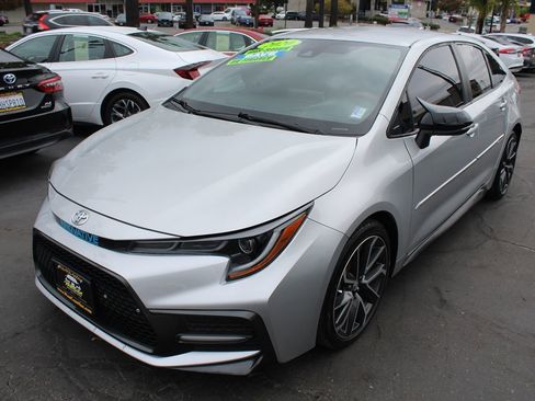 Used 2020 Toyota Corolla SE image 4