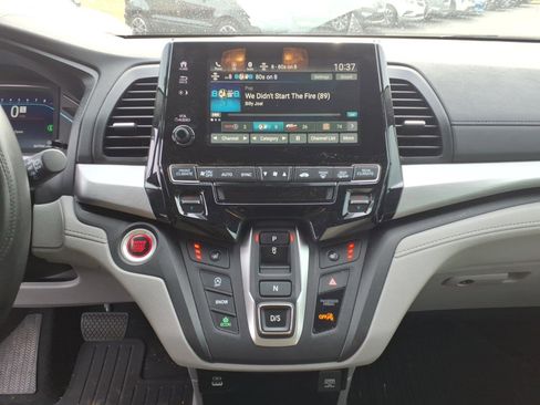 Used 2023 Honda Odyssey EX-L image 11
