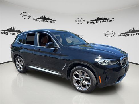 Used 2022 BMW X3 xDrive30i w/ Premium Package Essential AWD/4WD image 8
