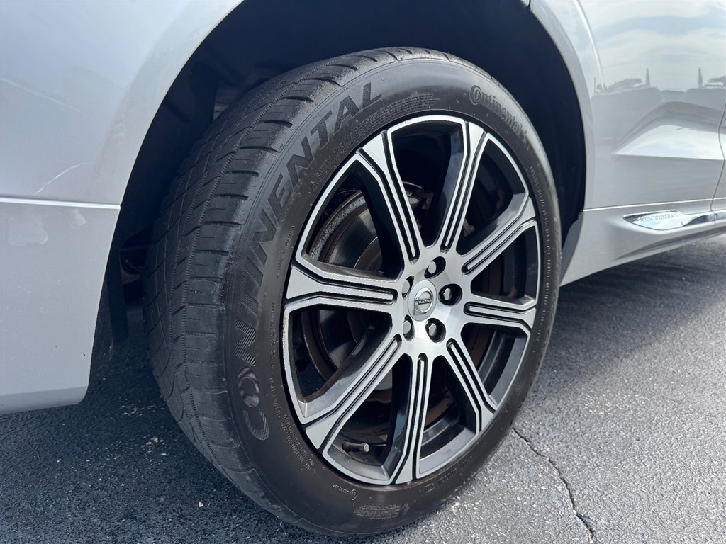 Used 2018 Volvo XC60 T6 Inscription w/ Convenience Package AWD/4WD image 10