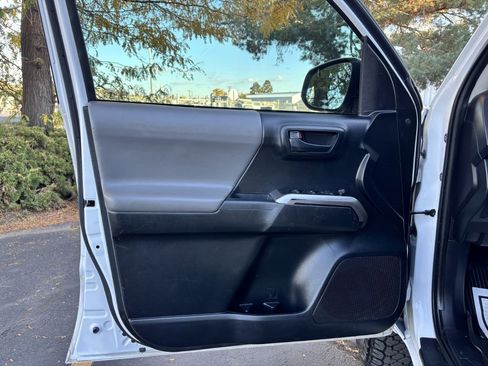 Used 2021 Toyota Tacoma SR image 16