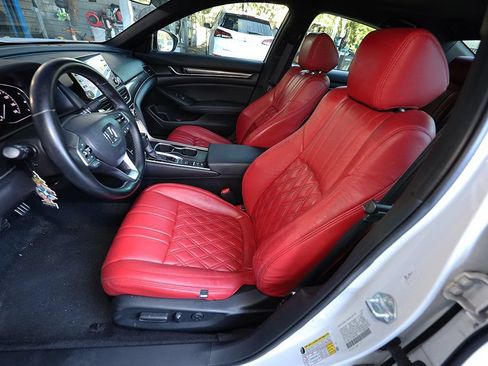 Used 2021 Honda Accord Sport image 11