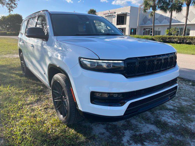 Used 2023 Jeep Grand Wagoneer 4WD image 10