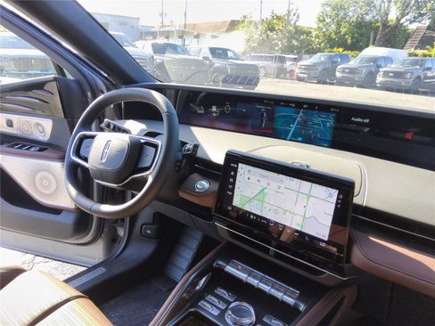 New 2026 Lincoln Nautilus Reserve AWD/4WD image 29