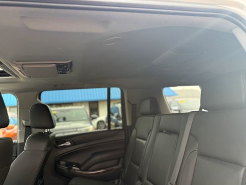 Used 2018 GMC Yukon XL SLT w/ Open Road Package AWD/4WD image 22