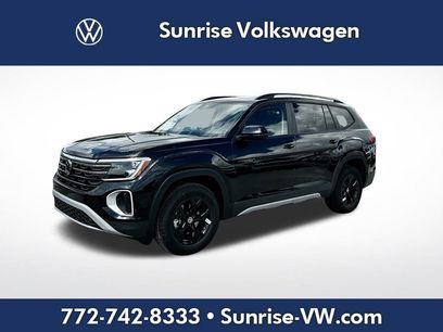 New 2026 Volkswagen Atlas Peak Edition