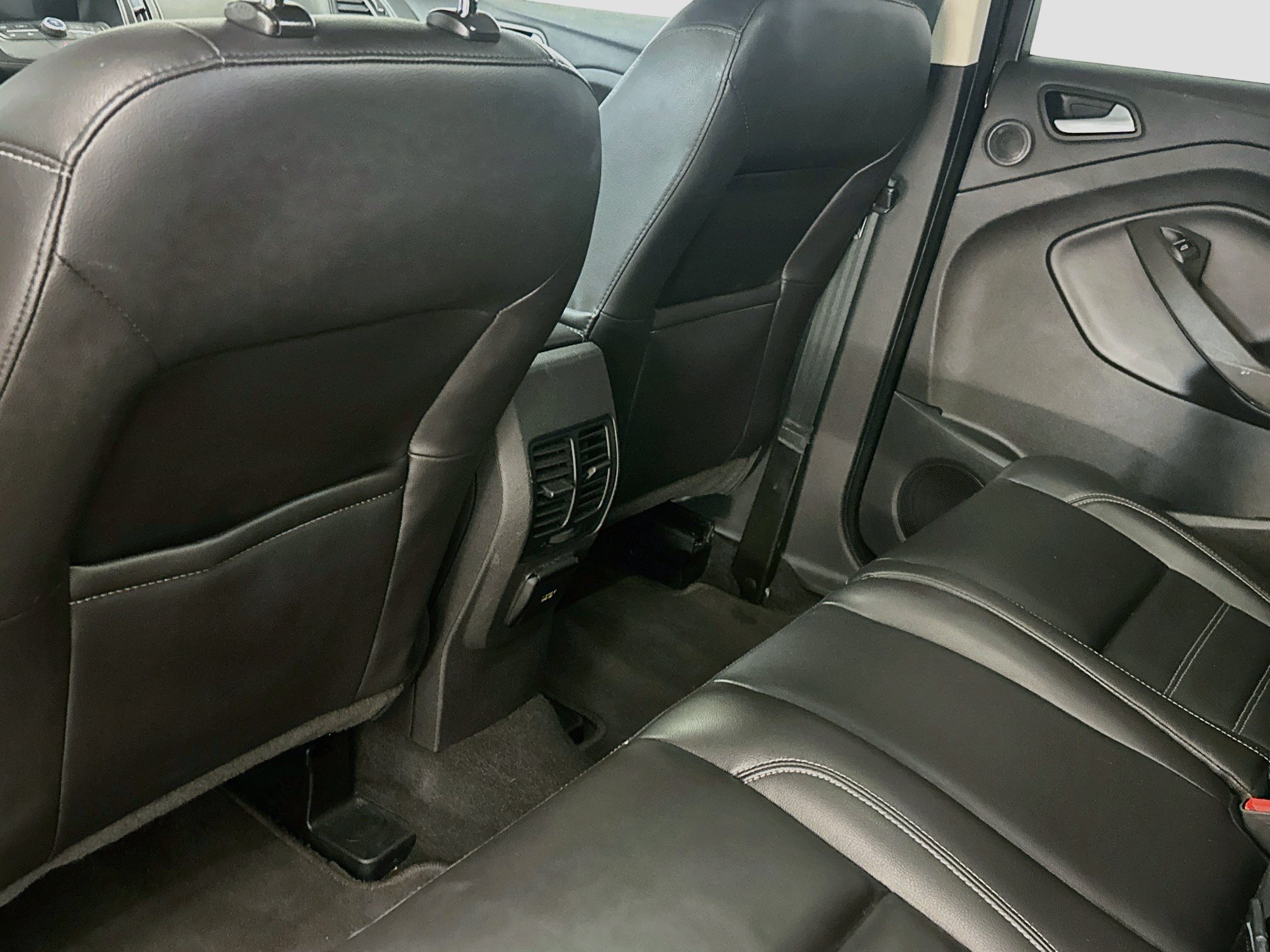 Used 2017 Ford Escape SE w/ SE Leather Comfort Package AWD/4WD image 27