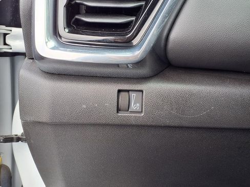 Used 2023 GMC Canyon Elevation w/ Convenience Package RWD image 17