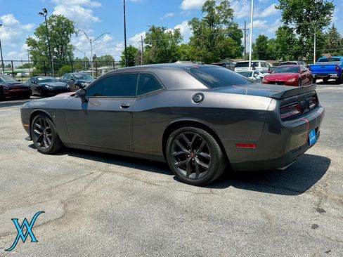 Used 2022 Dodge Challenger R/T w/ Blacktop Package RWD image 5